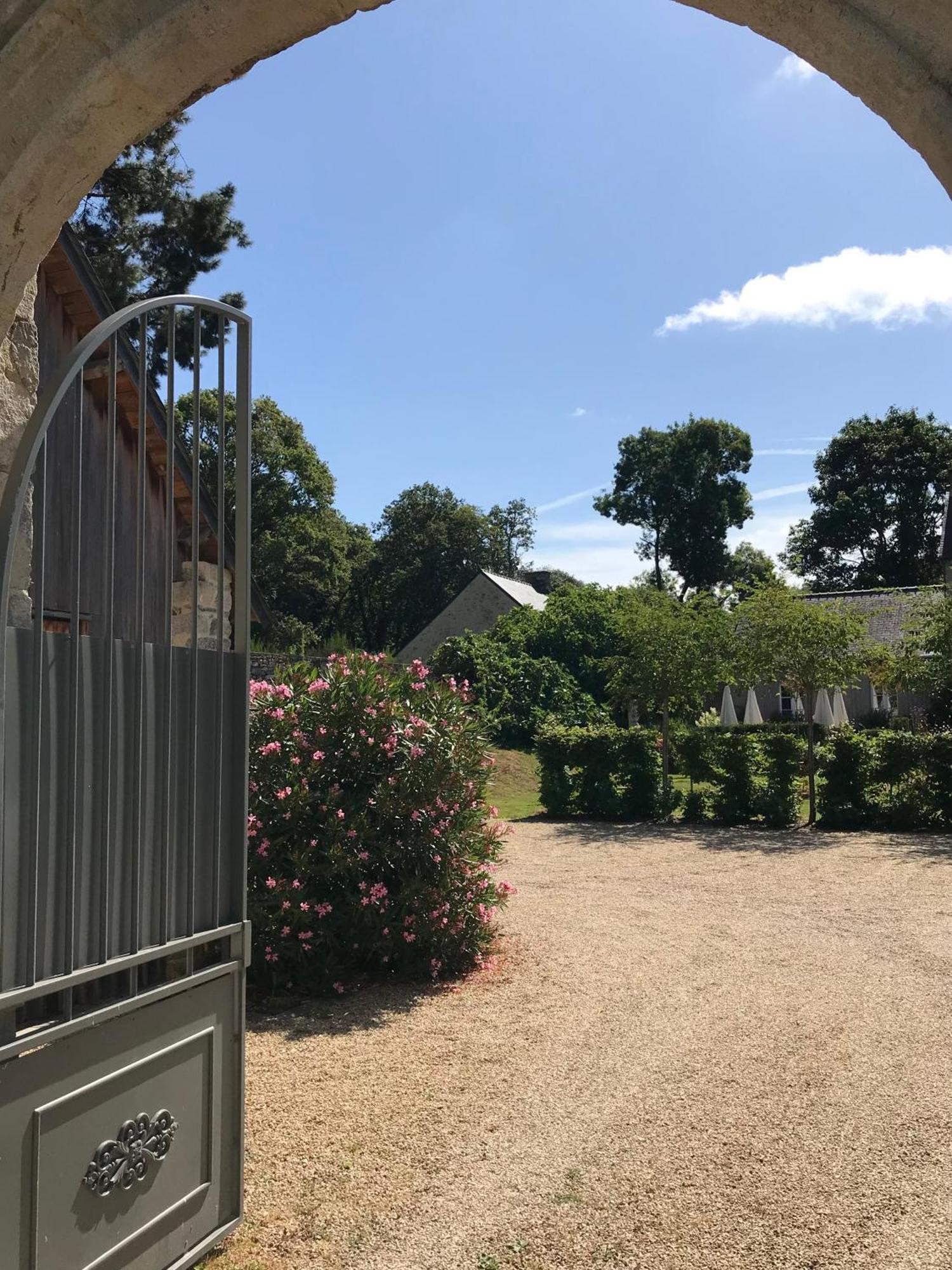 Manoir Saint-Andre,B&B De Charme Theix Экстерьер фото